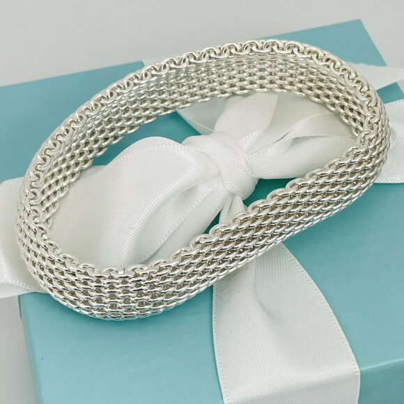 7.25" Tiffany & Co Somerset Flexible Mesh Weave Bangle Bracelet in Silver - Picture 6 of 8